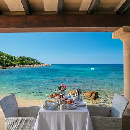 Le Maquis Hotel