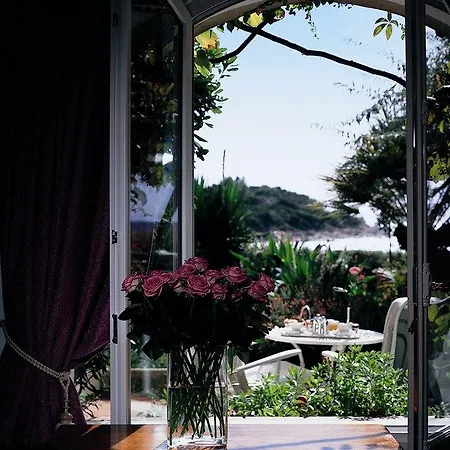 Hotel Le Maquis