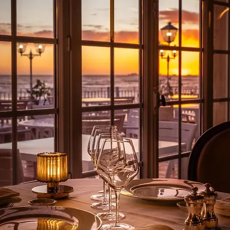 Le Maquis Hotel