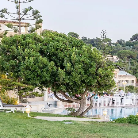 Le Maquis Hotel 5*